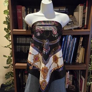 💎 Vintage 35" x 33.5" Scarf – Rope & Chain Print with Luxe Sheen